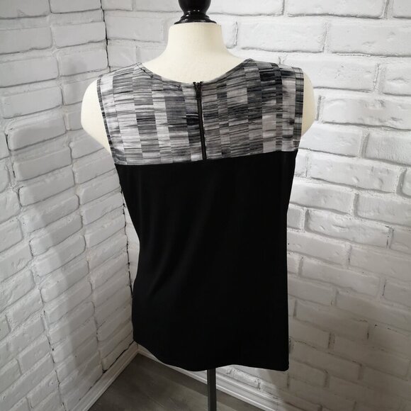 2 / $30.00 - Tahari Ladies Size Large Grey & Black Pattern Sleeveless Tank top - Picture 2 of 10